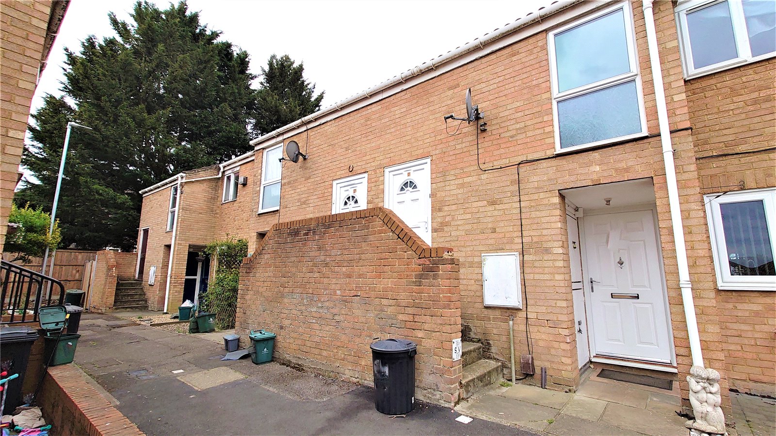Gainsborough Road, Hayes Stones Property