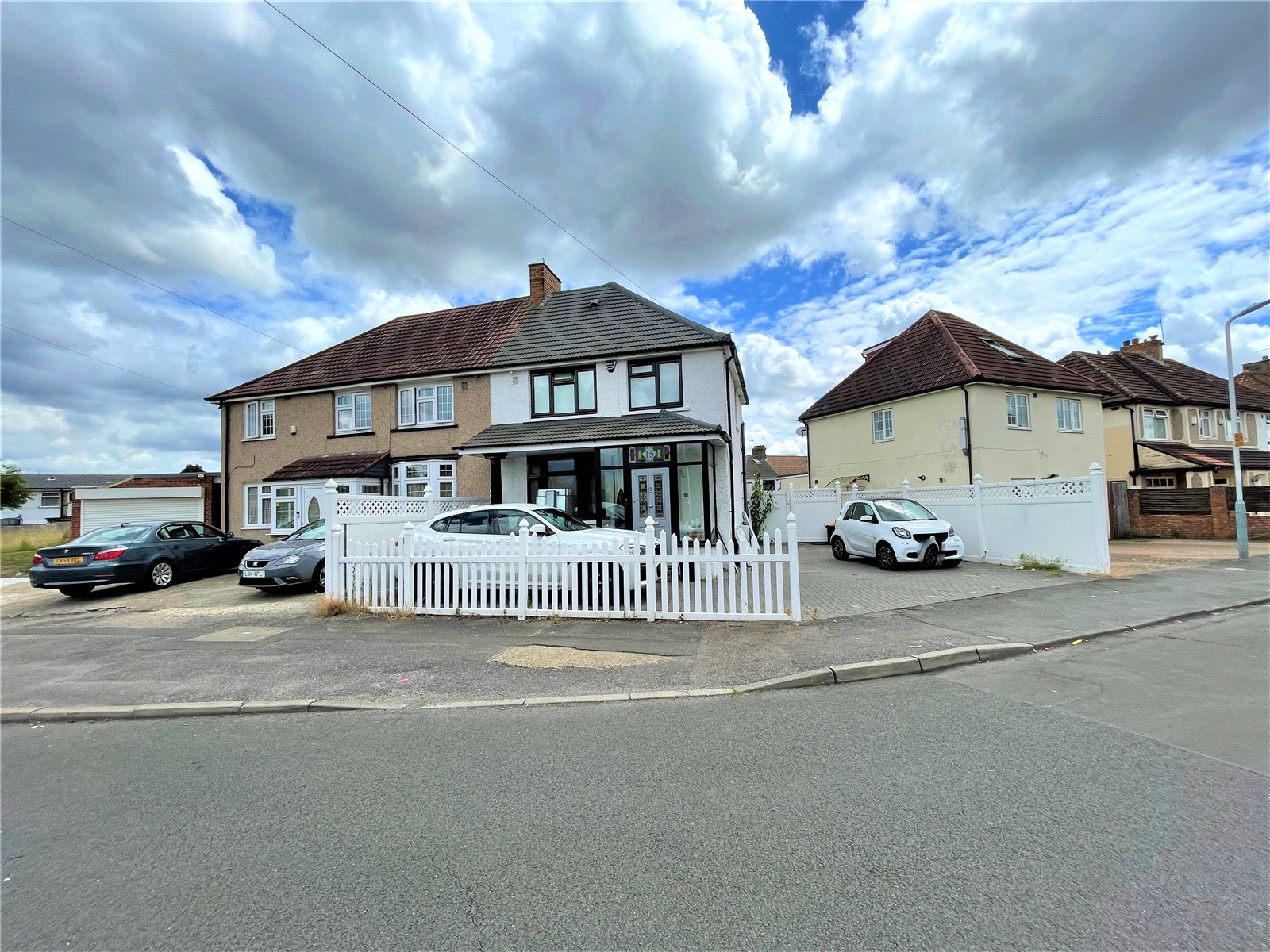 Kingsway, Hayes Stones Property