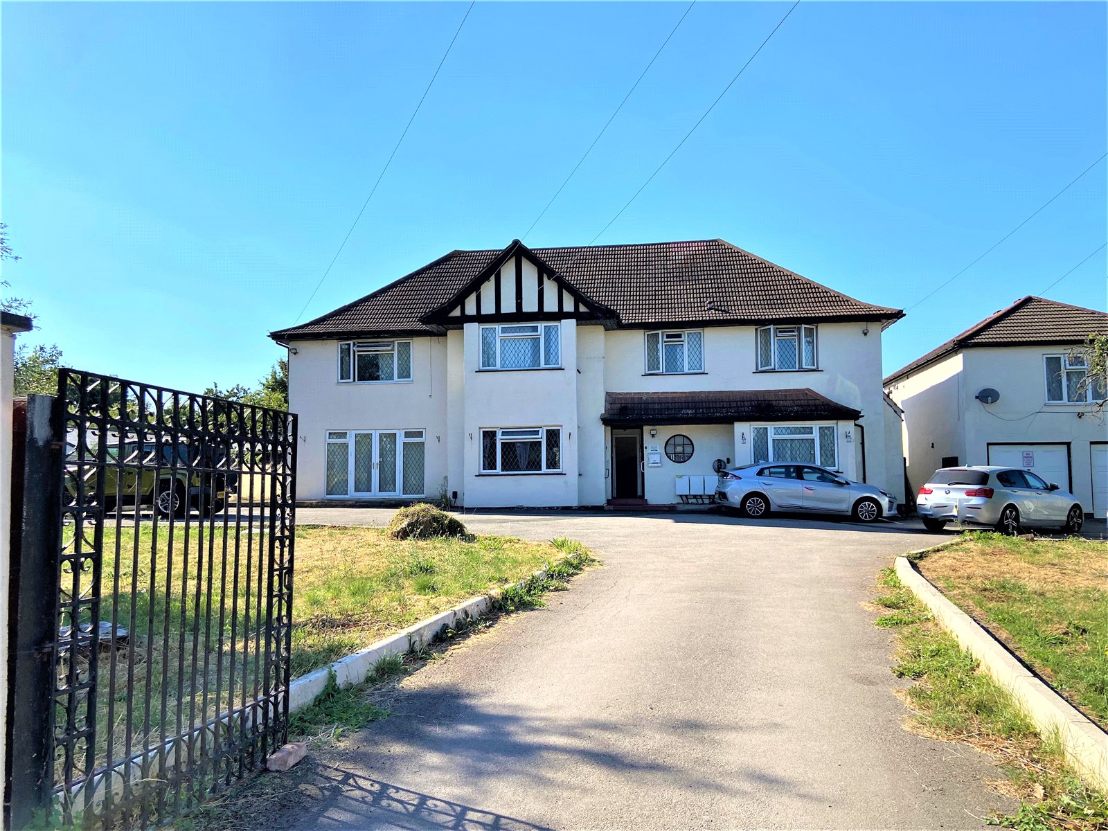 Swakeleys Road, Ickenham Stones Property