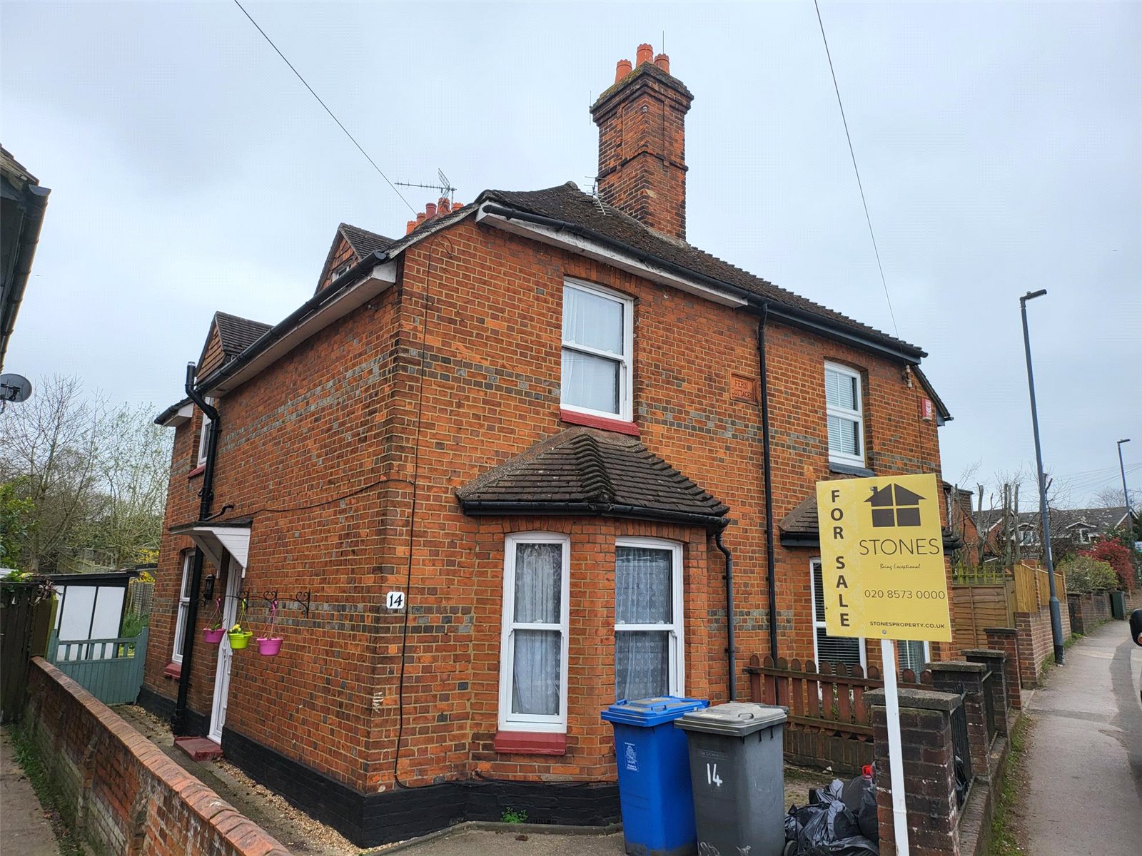Switchback Road South, Maidenhead Stones Property